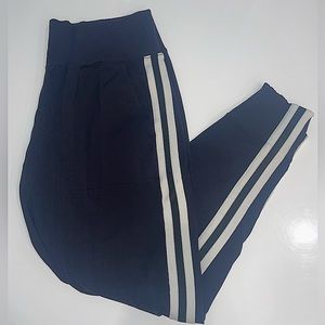 Athleta Joggers size Large